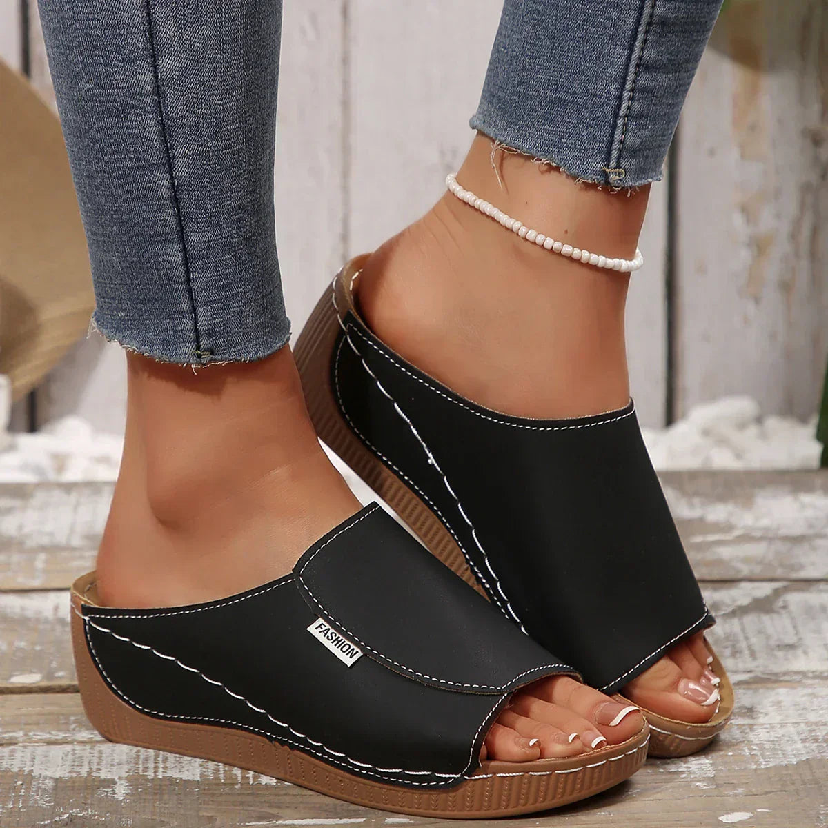 ELLA | SLIP-ON SANDALS